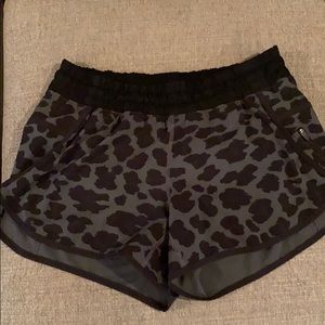 Lululemon Tracker Shorts Size 10